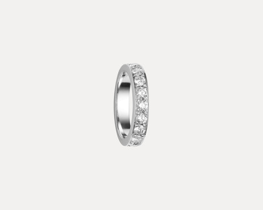 18CT DIAMOND GRAIN SET BAND