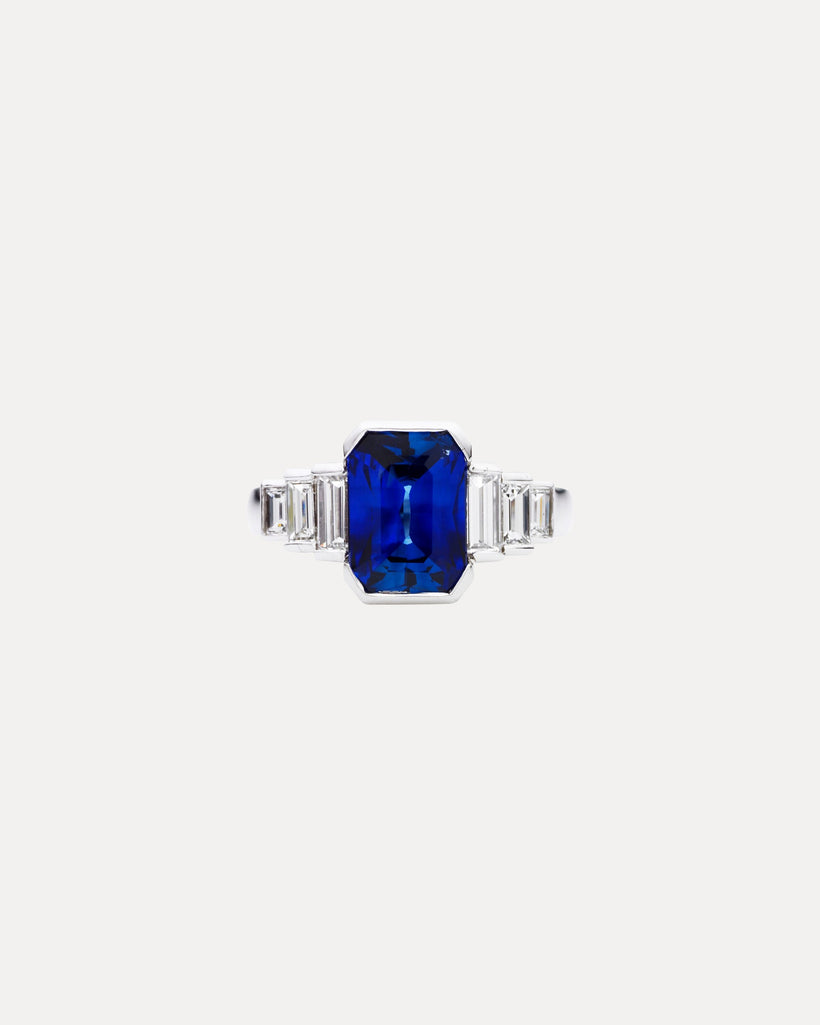 BESPOKE 18CT SAPPHIRE AND BAGUETTE DIAMOND RING