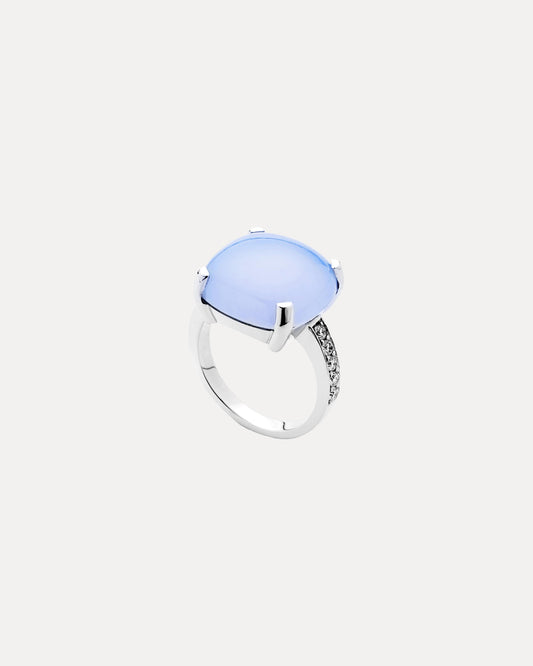 18CT BLUE CHALCEDONY & DIAMOND JACARANDA RING