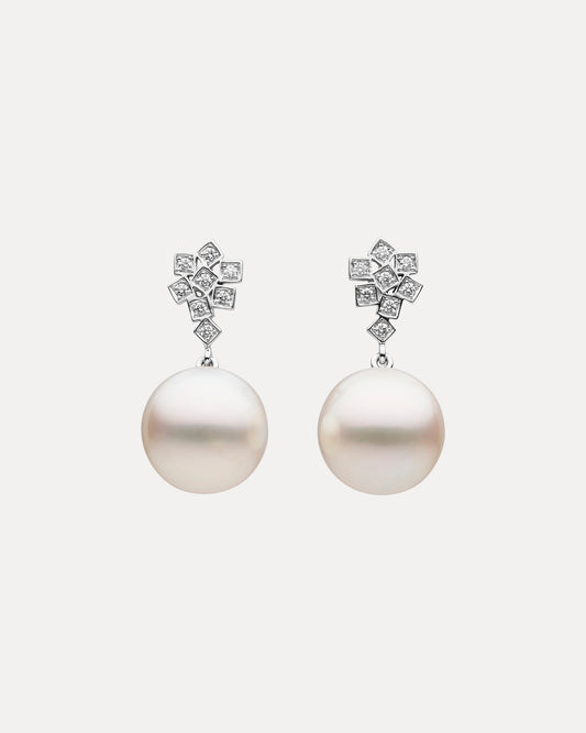 18CT SOUTH SEA PEARL & DIAMOND TRULLI EARRINGS